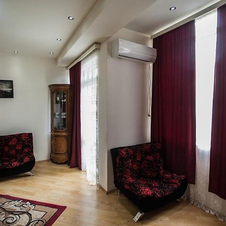 Sunny Apartments. Tbilisi. 300 Aragveli Екстер'єр фото