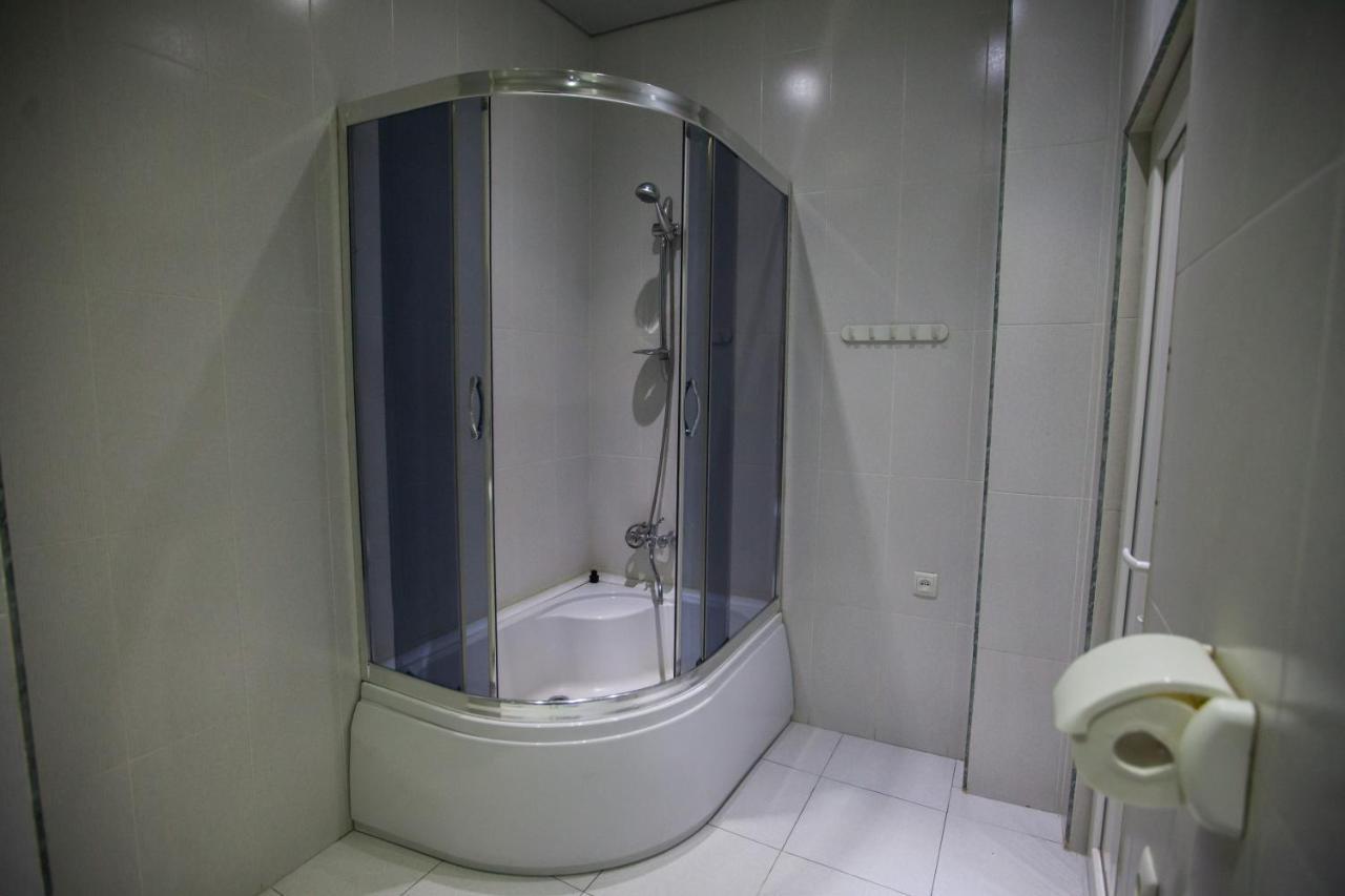 Sunny Apartments. Tbilisi. 300 Aragveli Екстер'єр фото