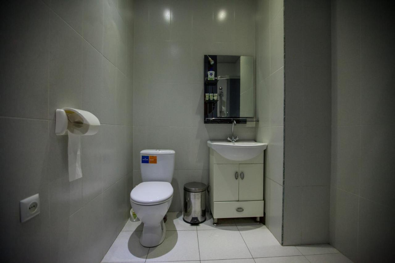 Sunny Apartments. Tbilisi. 300 Aragveli Екстер'єр фото